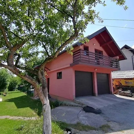 Apartment Sweet House