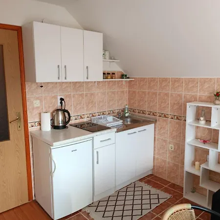 Sweet House Apartment *