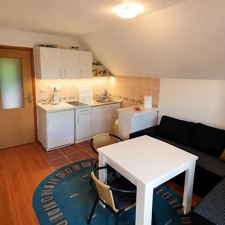 Sweet House, 2 Bedrooms, Free Parking, Near Sarajevo & Jahorina Pale