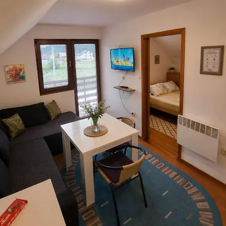 아파트 Sweet House, 2 Bedrooms, Free Parking, Near Sarajevo & Jahorina *