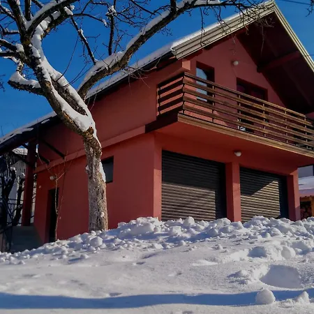 Sweet House, 2 Bedrooms, Free Parking, Near Sarajevo & Jahorina Daire